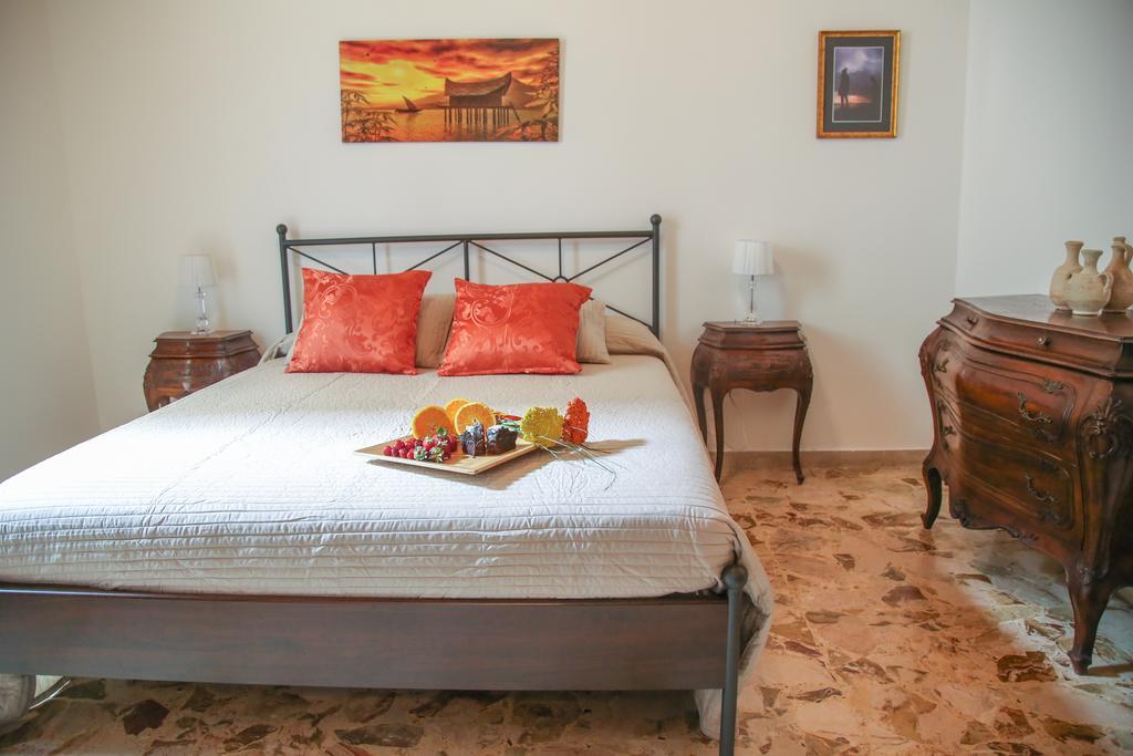 Soffio Del Libeccio B&B Syracuse Bilik gambar